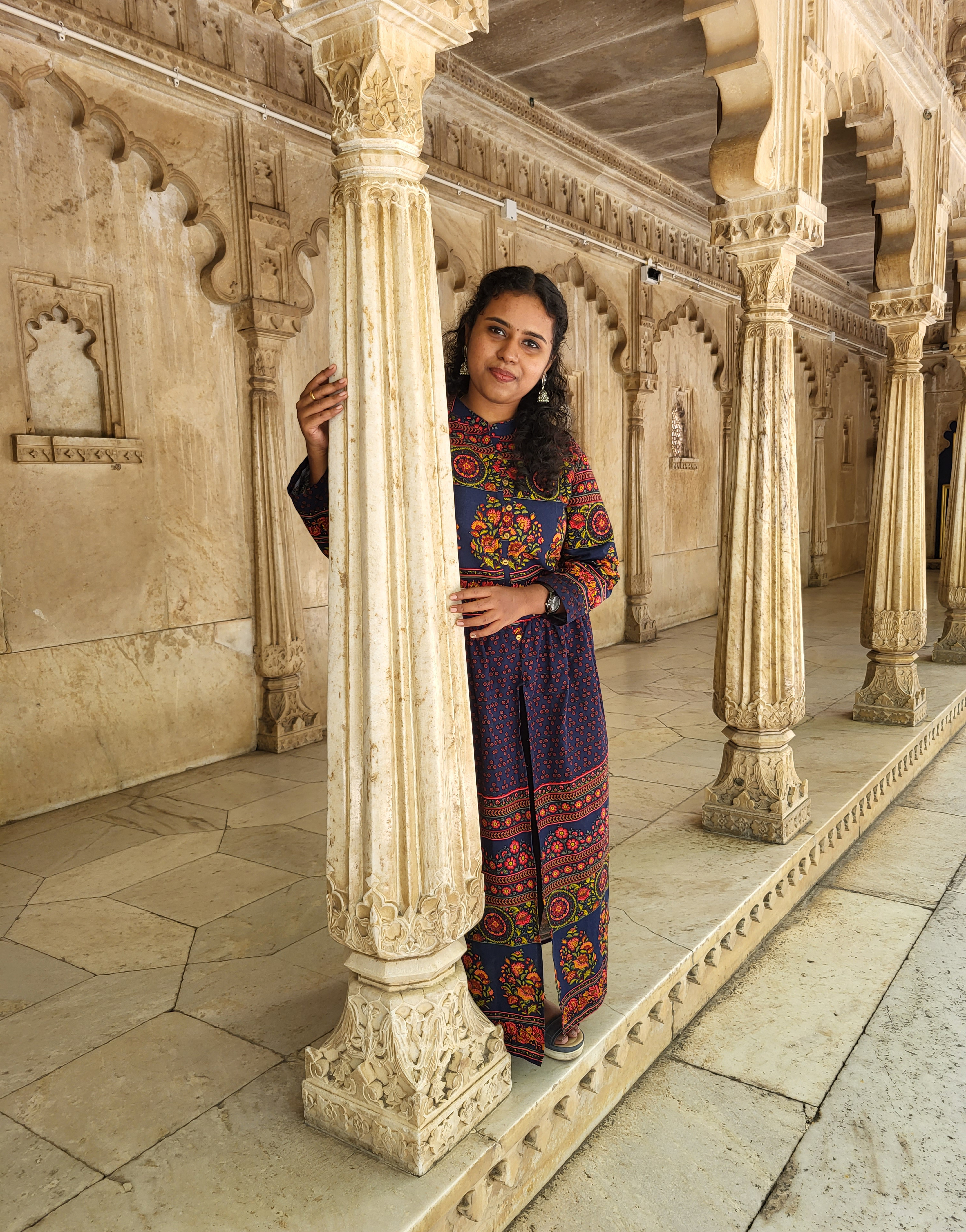Keerthna M